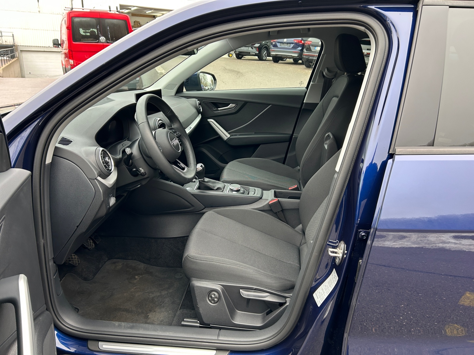 Audi - Q2