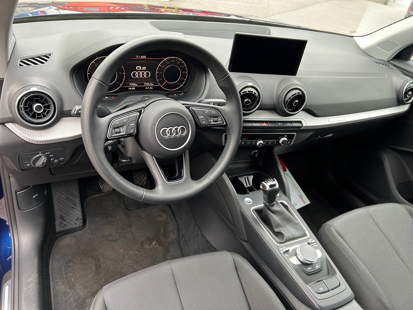Audi - Q2