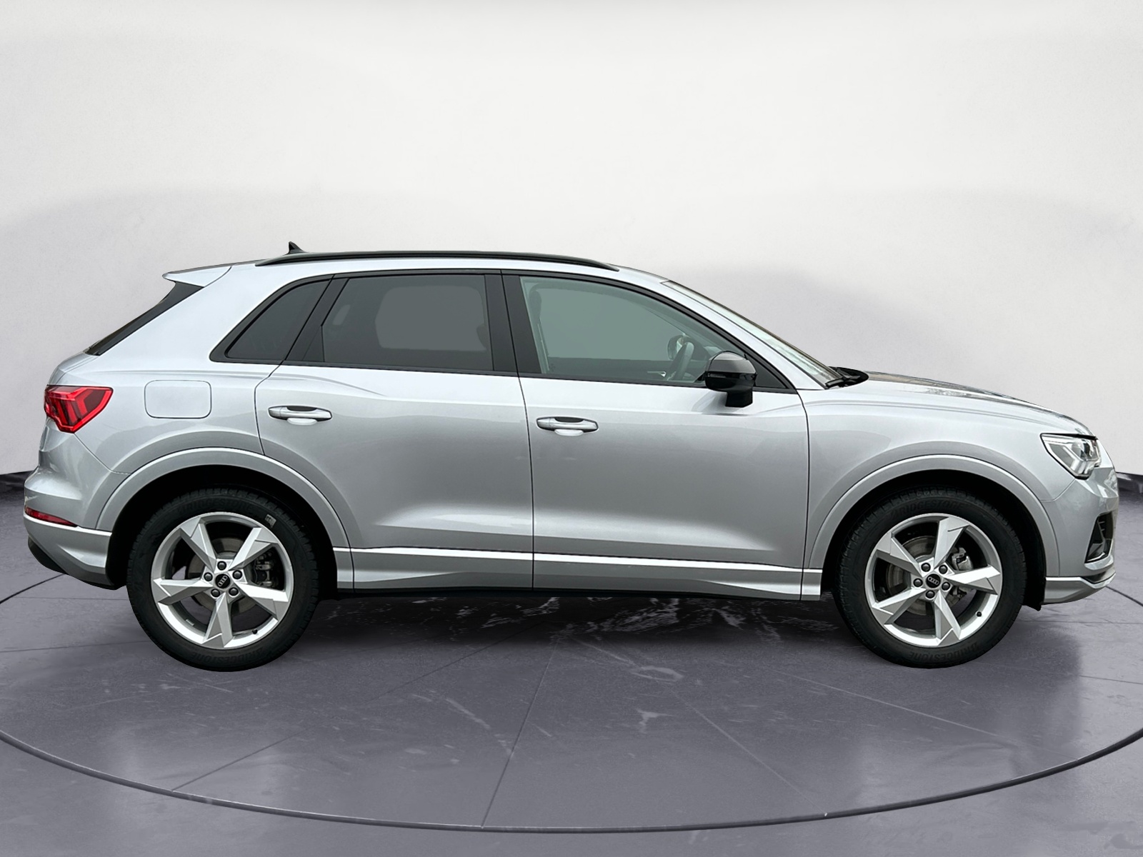 Audi - Q3 TFSI