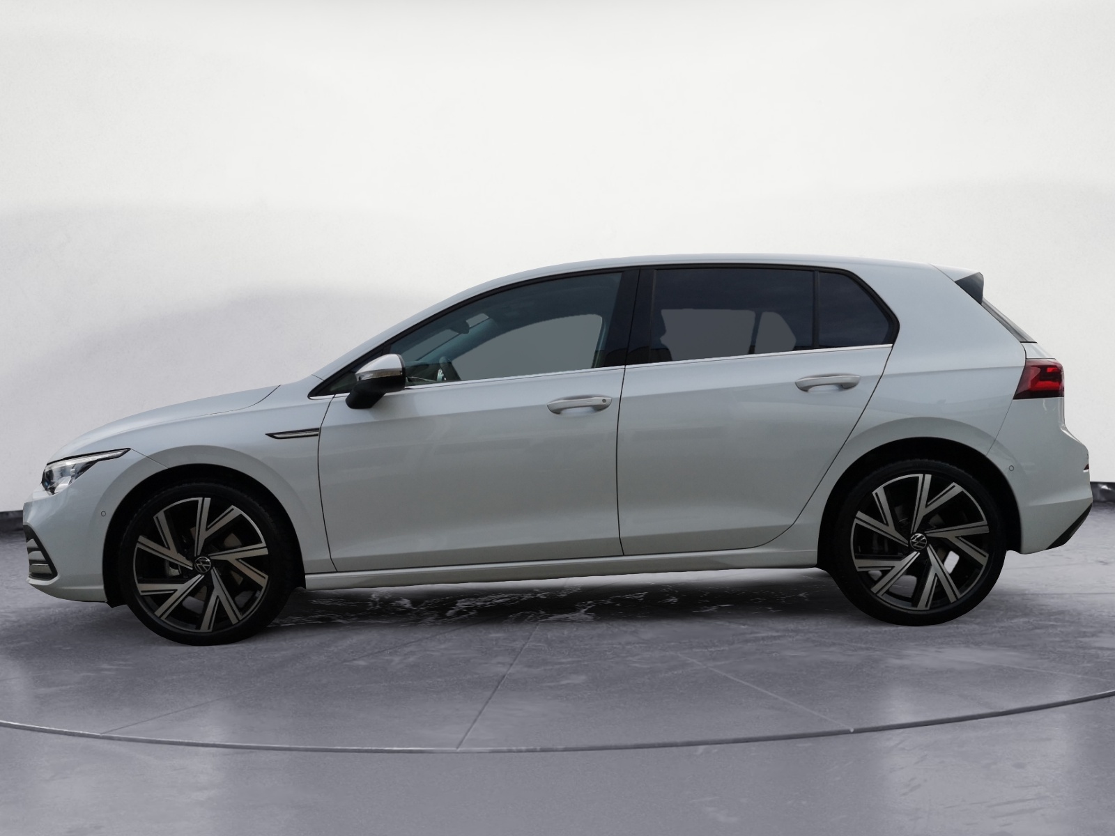 Volkswagen - Golf 1.5 eTSI DSG Style