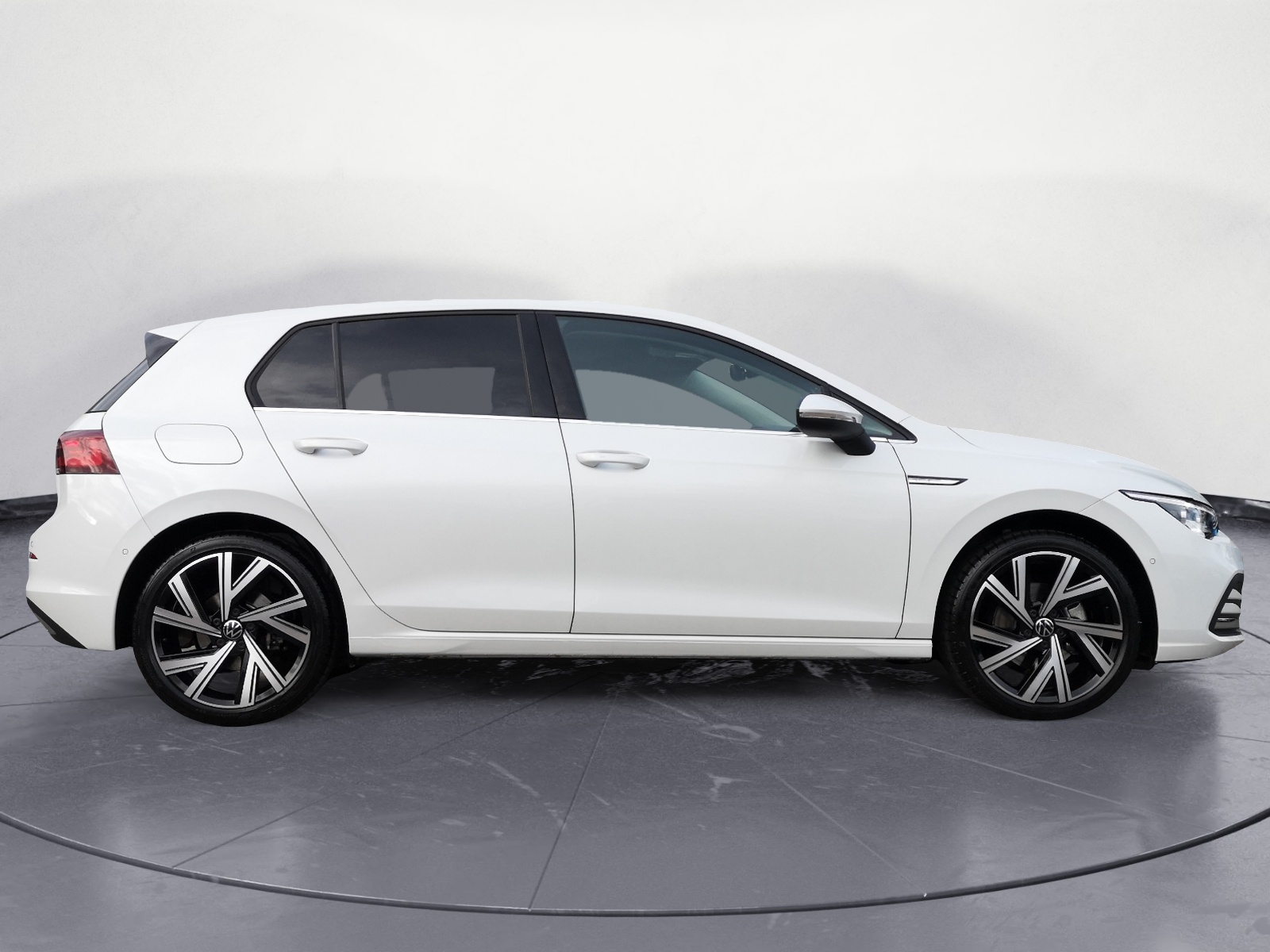 Volkswagen - Golf 1.5 eTSI DSG Style