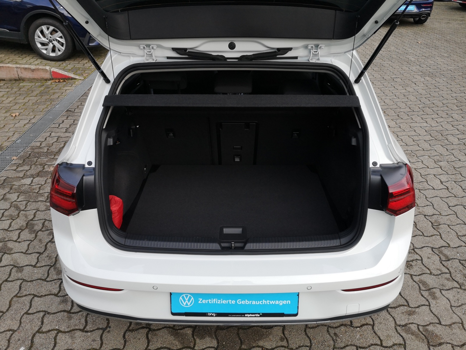 Volkswagen - Golf 1.5 eTSI DSG Style
