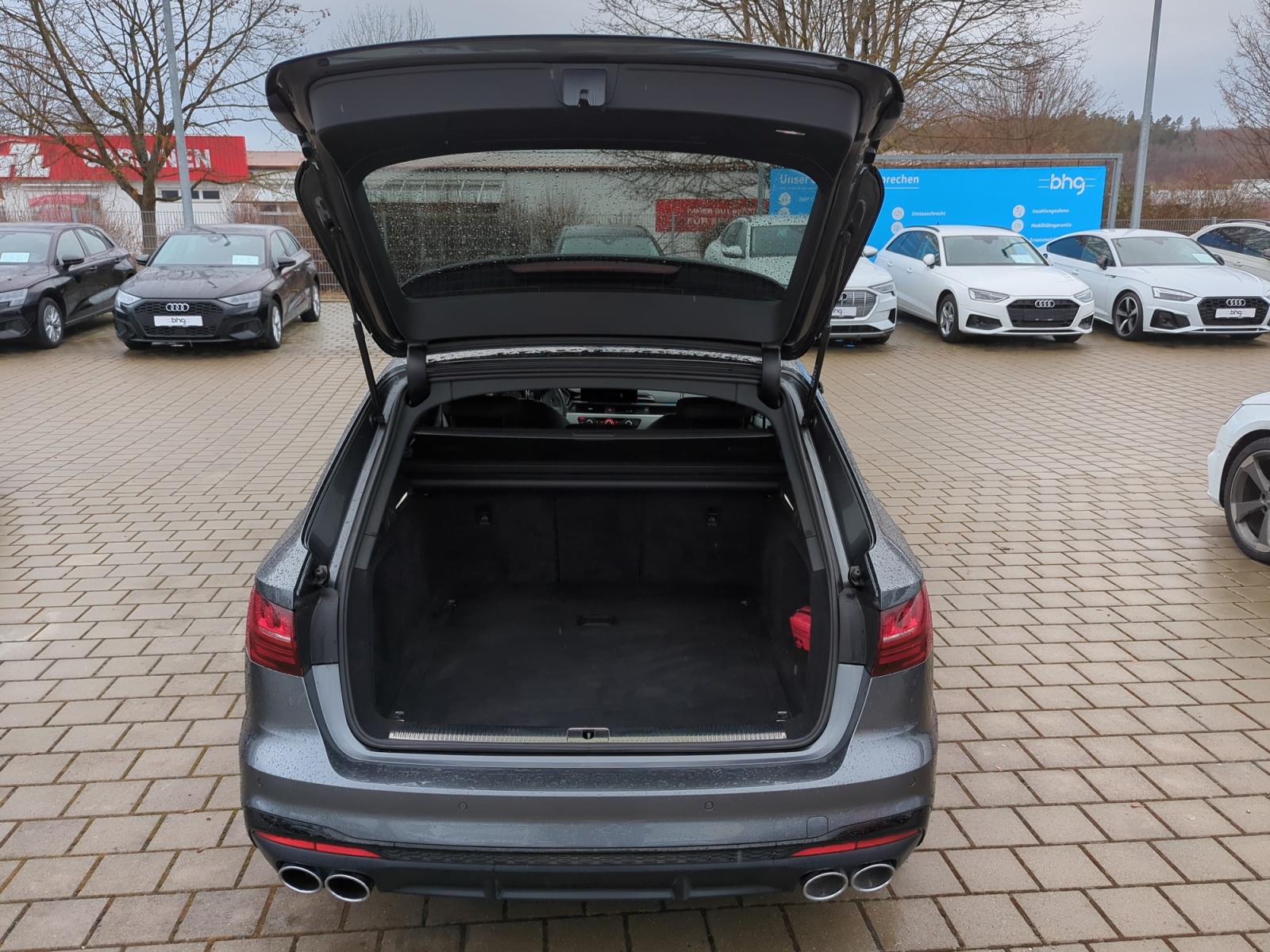 Audi - S4 Avant V6 TDI tiptronic