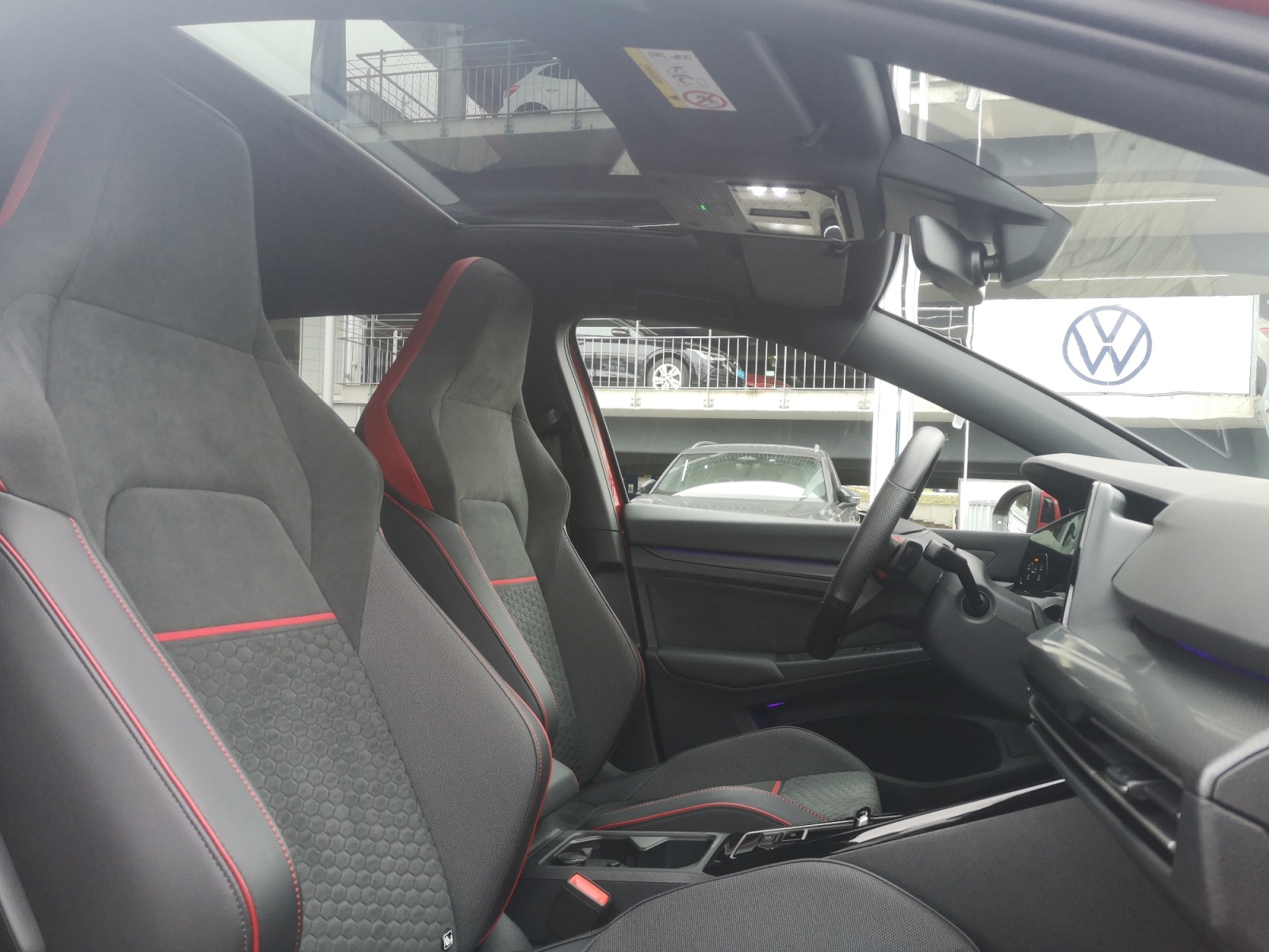 Volkswagen - Golf GTI 2.0 TSI DSG Clubsport