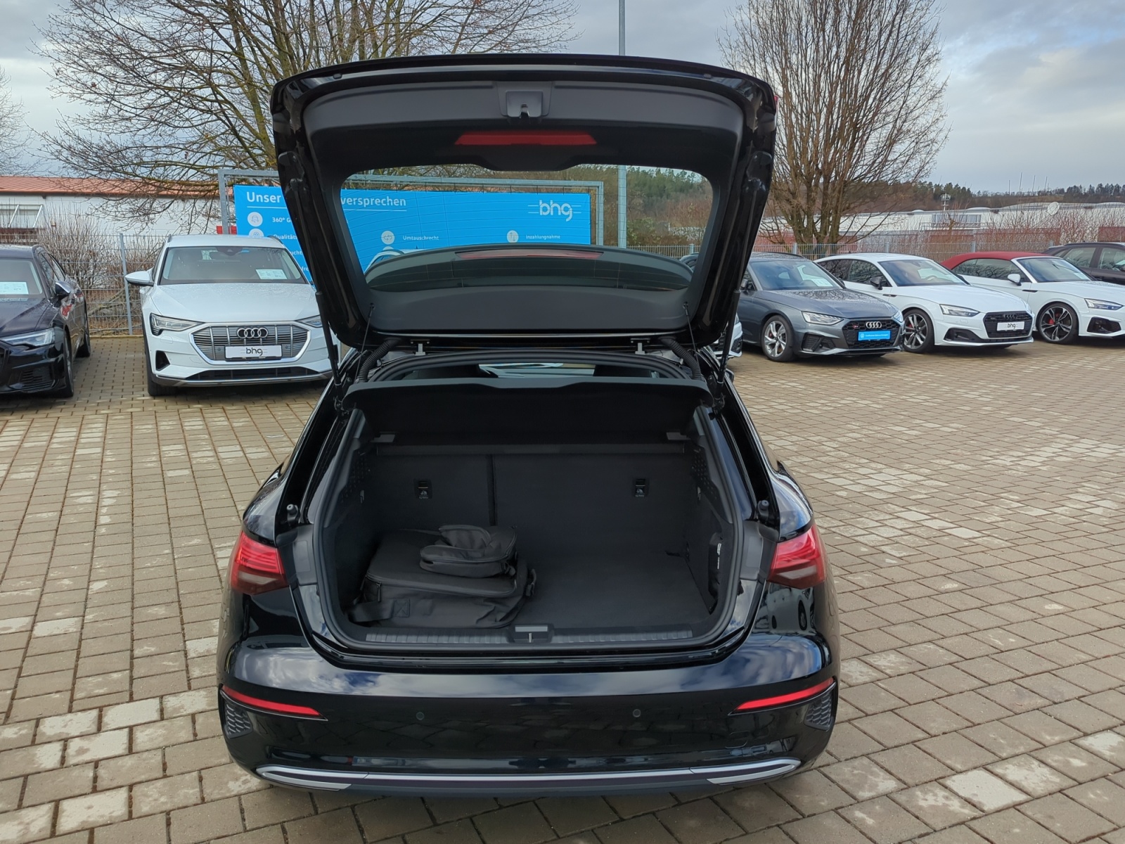 Audi - A3 40 TFSIe Sportback S tronic advanced