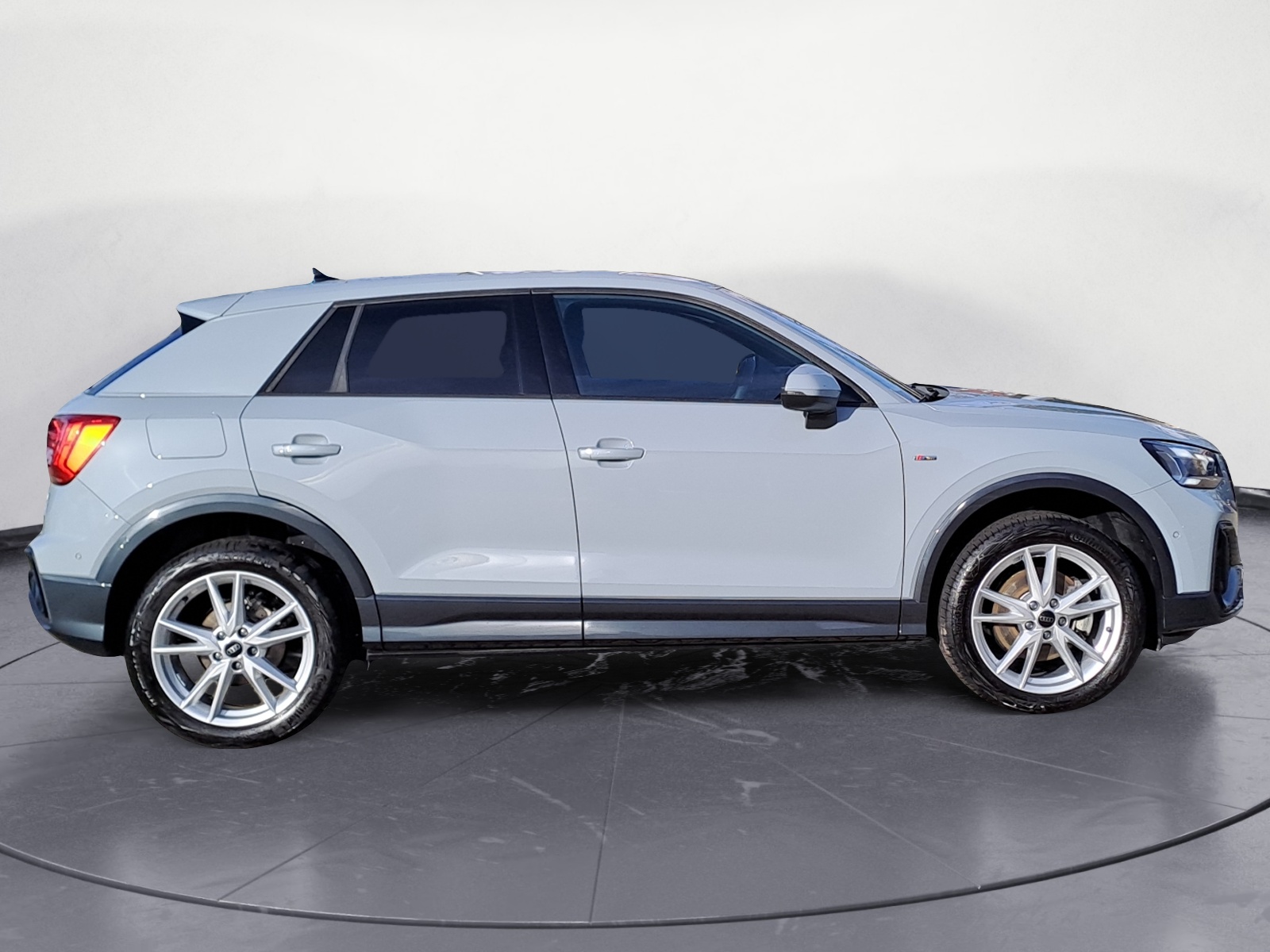 Audi - Q2 S line 30 TDI 85(116) kW(PS)