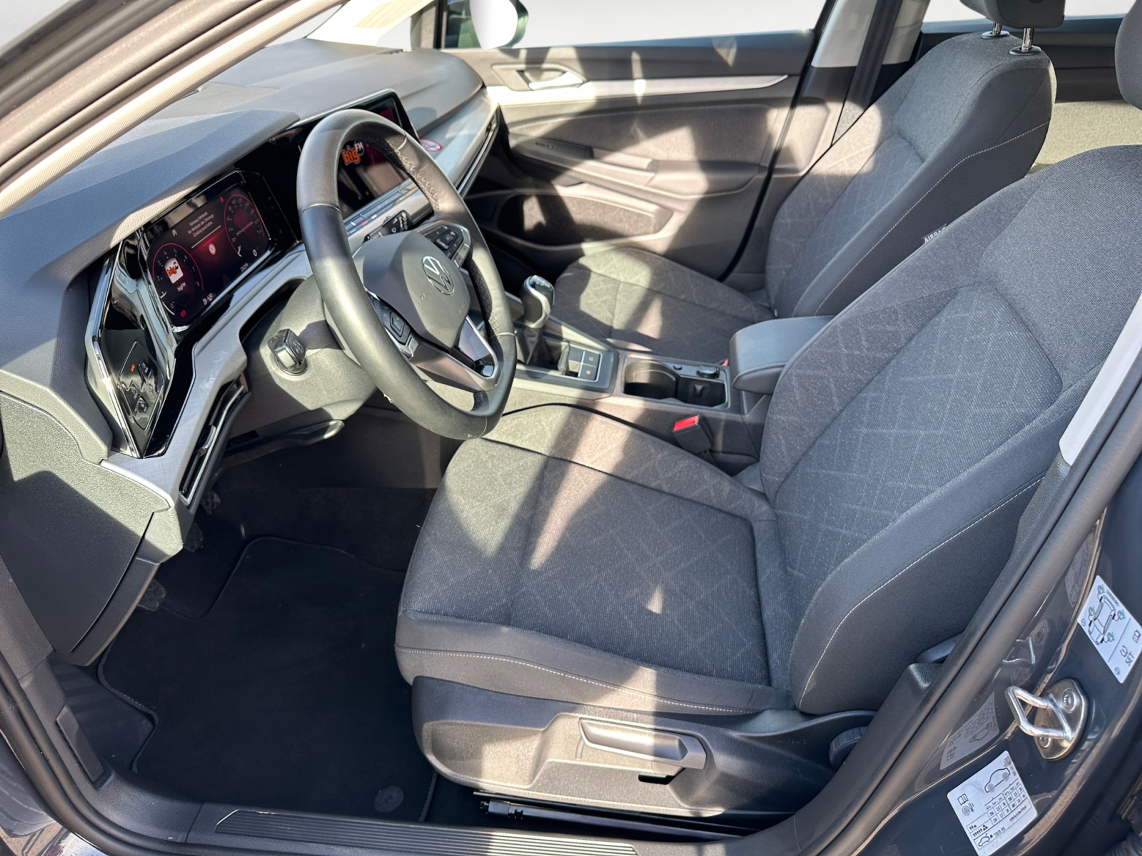 Volkswagen - Golf Life 1,5 TSI OPF 6-Gang