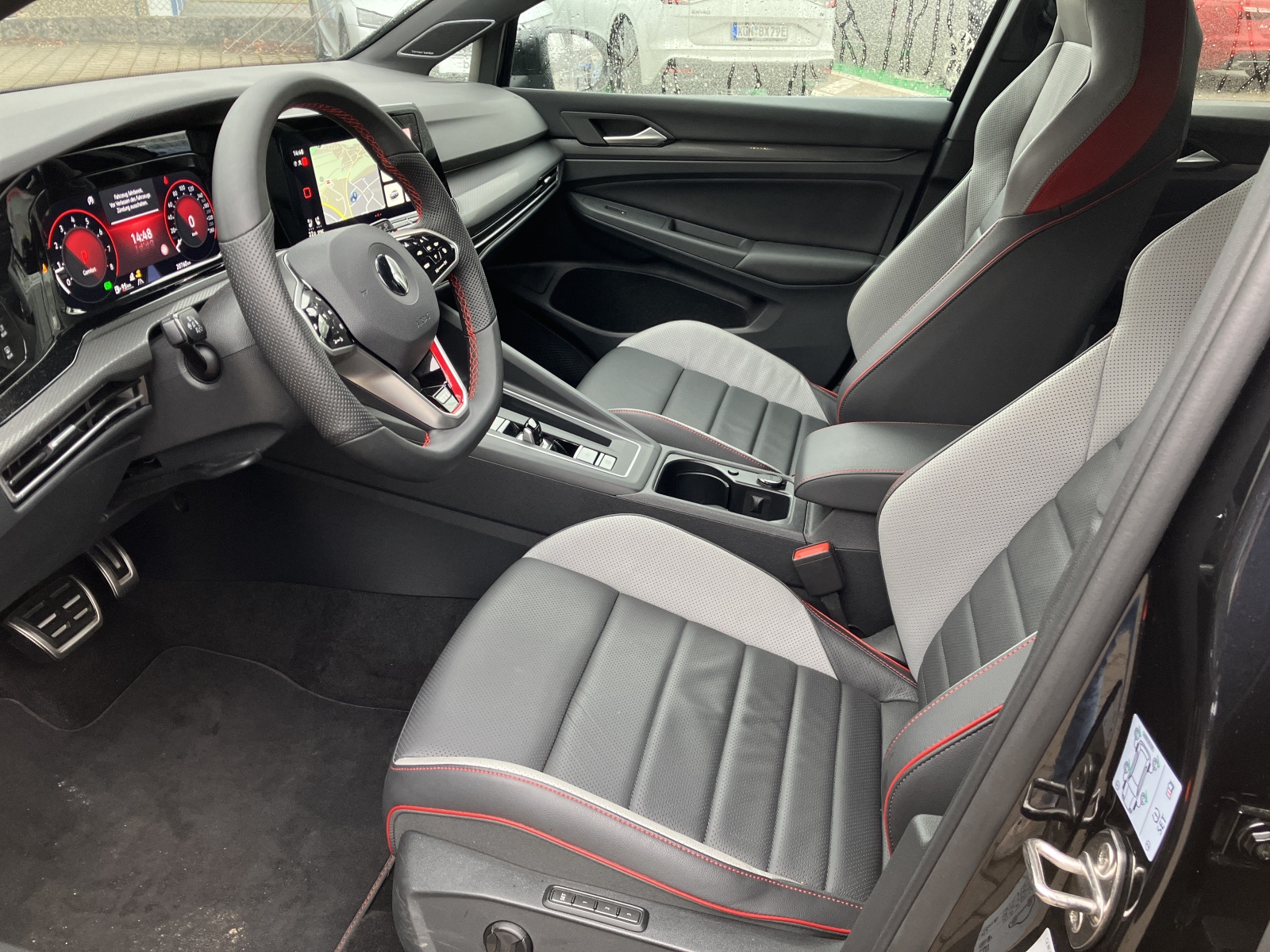 Volkswagen - Golf GTI 2.0 TSI DSG Clubsport