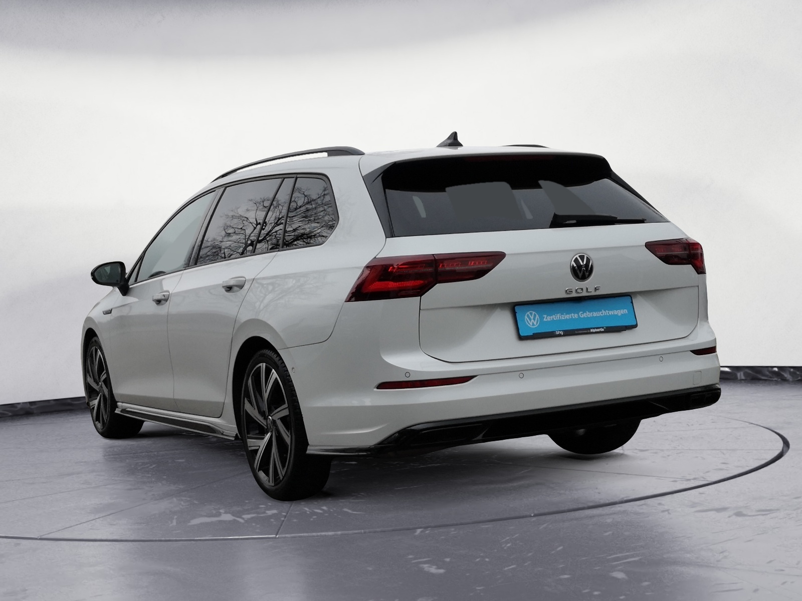 Volkswagen - Golf Variant 2.0 TSI DSG R-Line