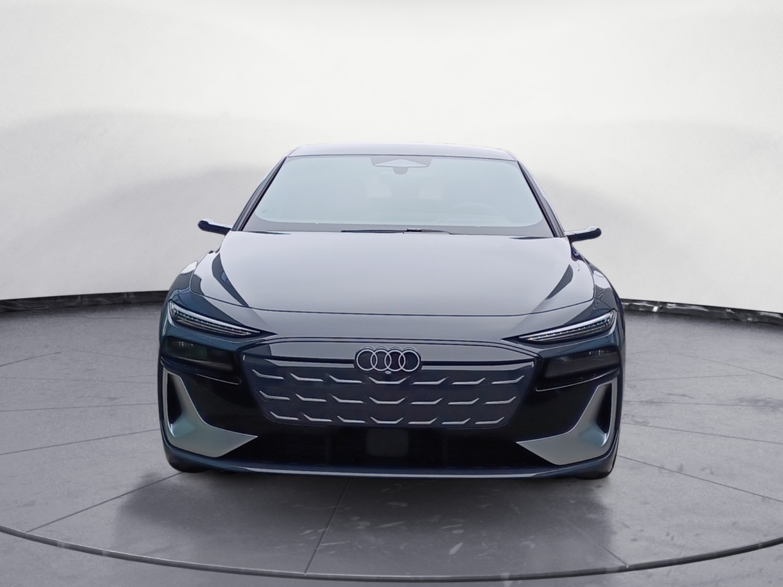 Audi - S6 Avant e-tron