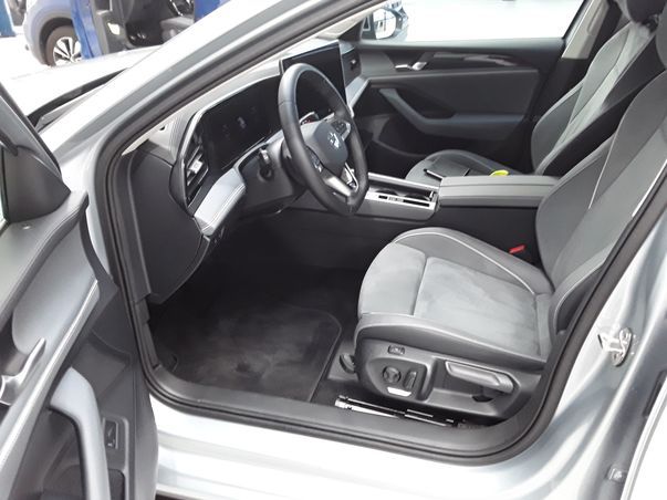 Volkswagen - Passat Variant 1.5 e-TSI OPF DSG Business