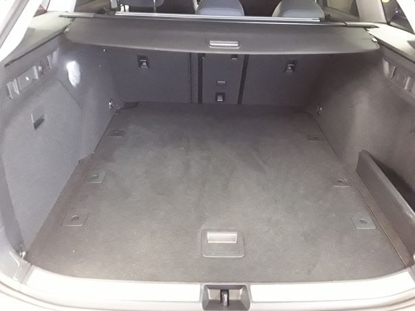 Volkswagen - Passat Variant 1.5 e-TSI OPF DSG Business