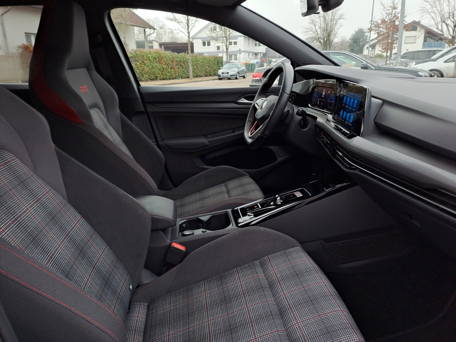 Volkswagen - Golf GTI 2.0 TSI OPF DSG