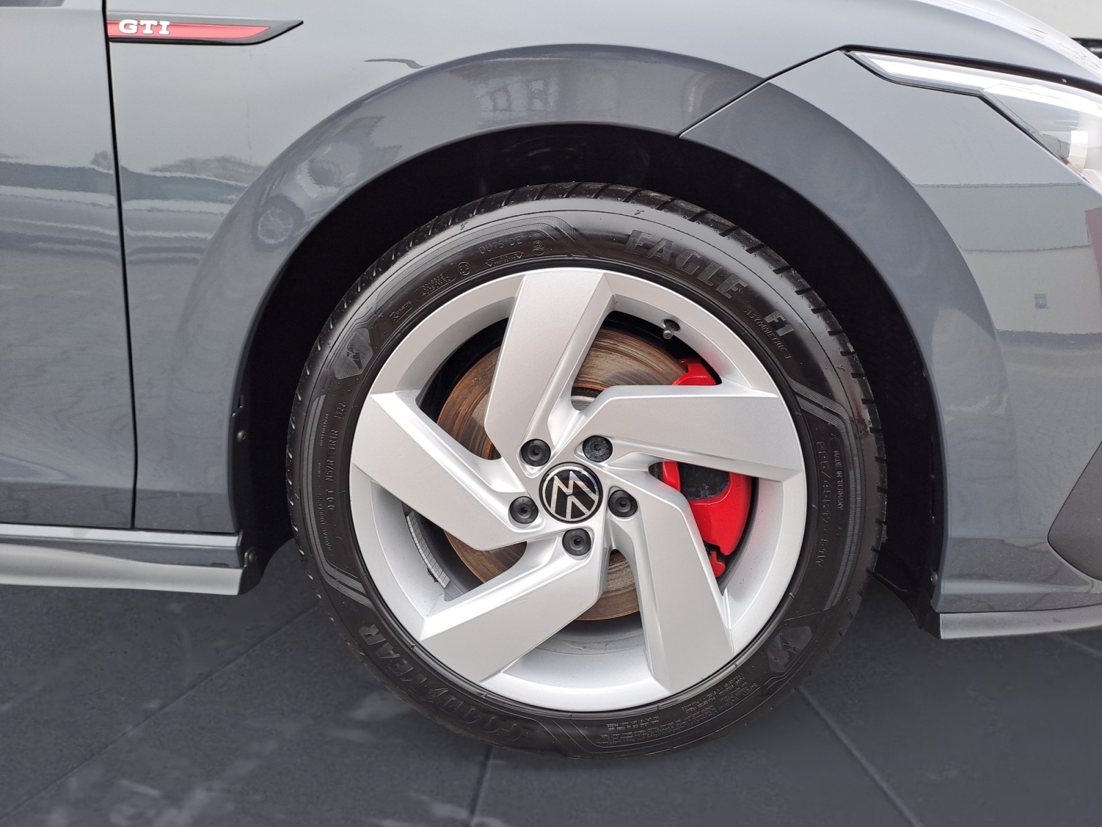 Volkswagen - Golf GTI 2.0 TSI OPF DSG