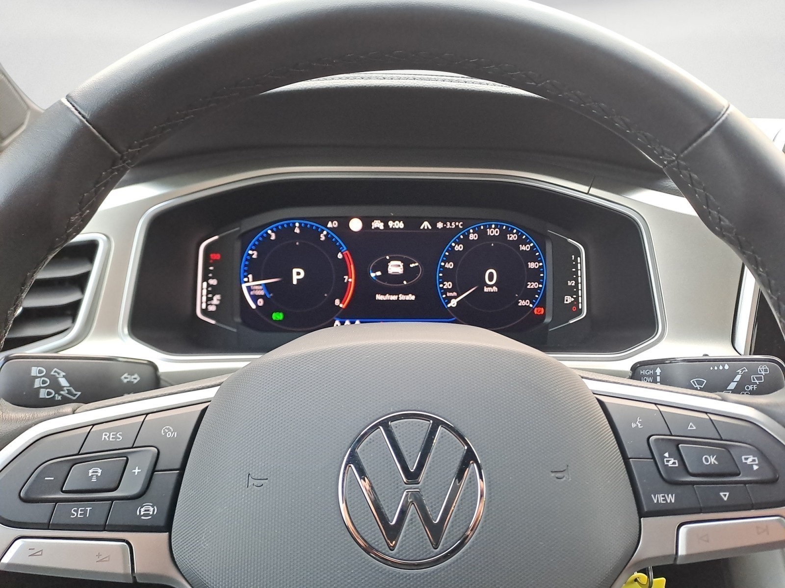 Volkswagen - T-Roc