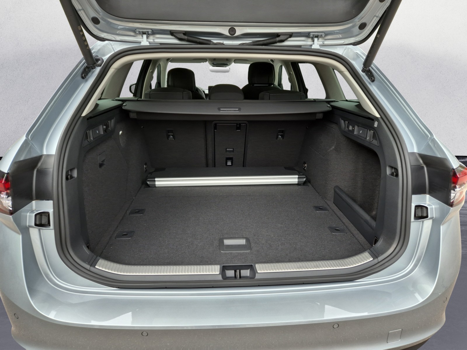 Skoda - Superb Combi Selection 1,5 TSI mHEV 110