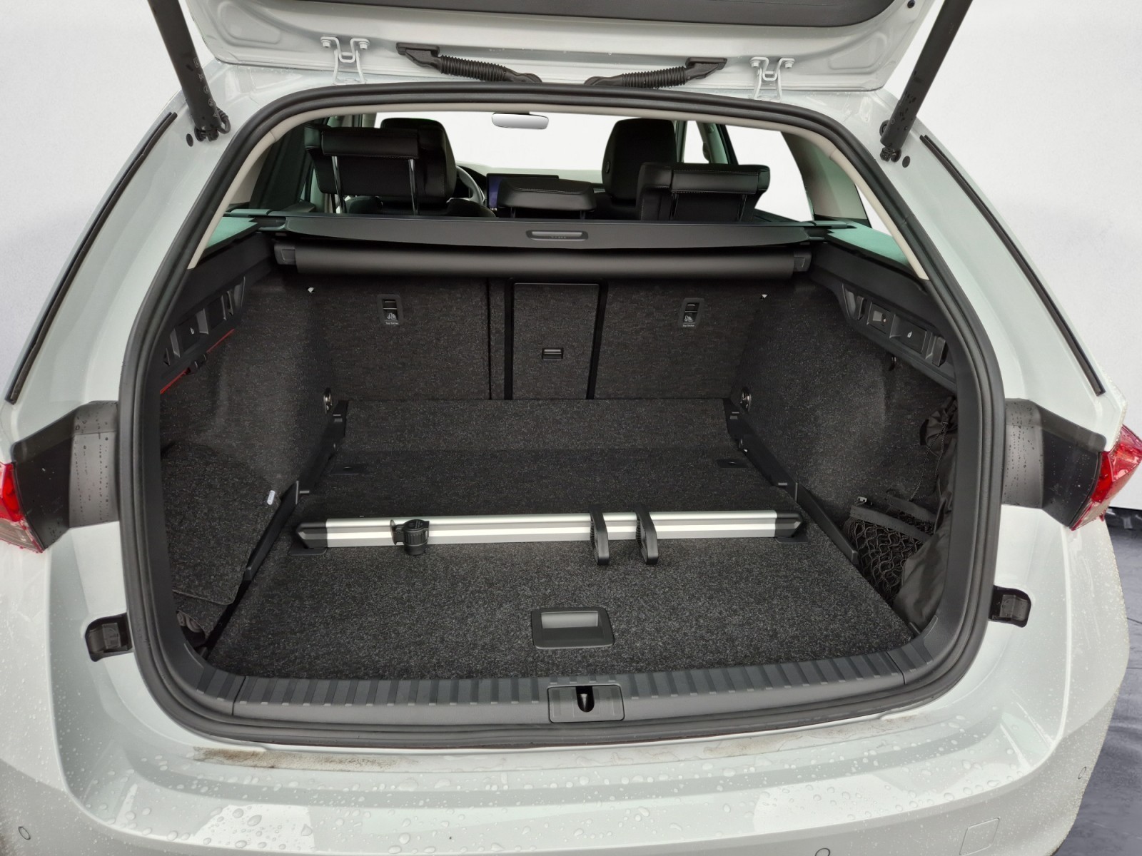 Skoda - Octavia Combi