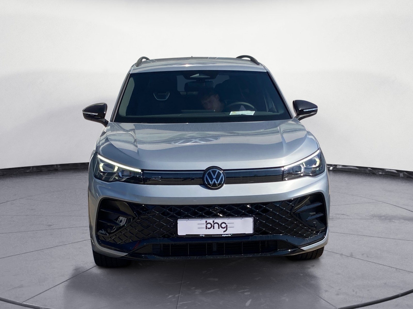 Volkswagen - Tiguan R-Line 2,0 l TDI SCR 4MOTION   7-Gang-Doppelkupplungsgetrie be DSG