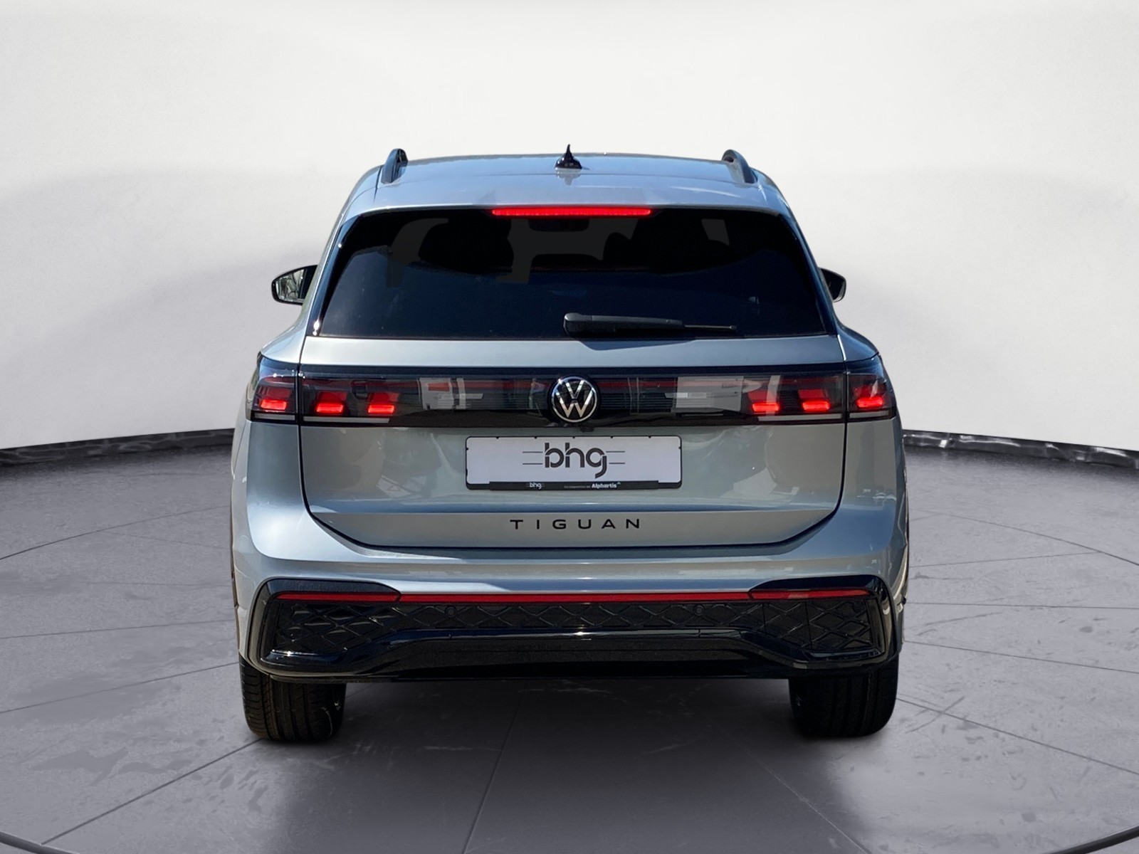 Volkswagen - Tiguan R-Line 2,0 l TDI SCR 4MOTION   7-Gang-Doppelkupplungsgetrie be DSG