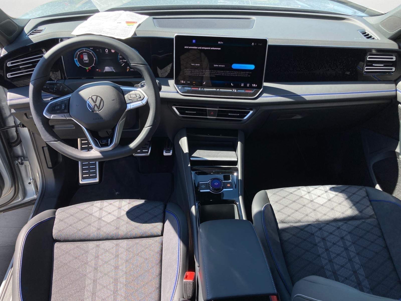 Volkswagen - Tiguan R-Line 2,0 l TDI SCR 4MOTION   7-Gang-Doppelkupplungsgetrie be DSG