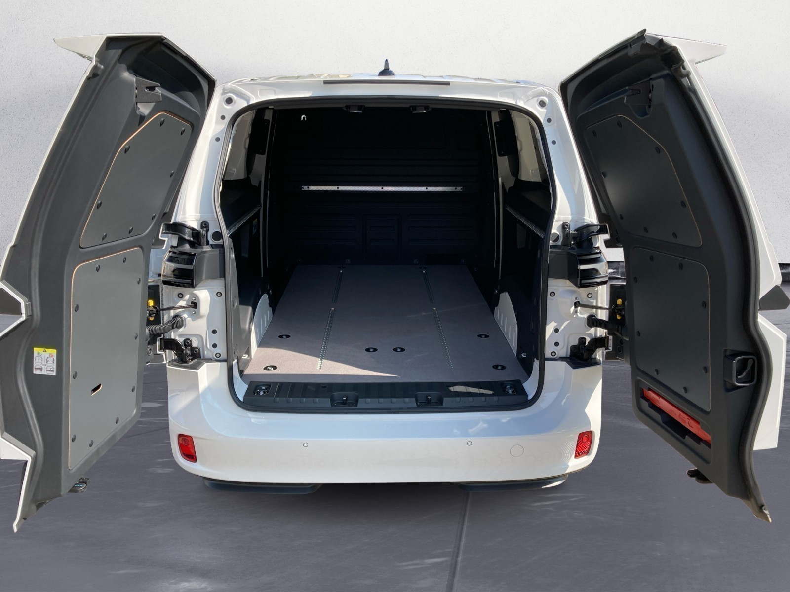 Volkswagen - ID. Buzz Cargo Pro   Hecka