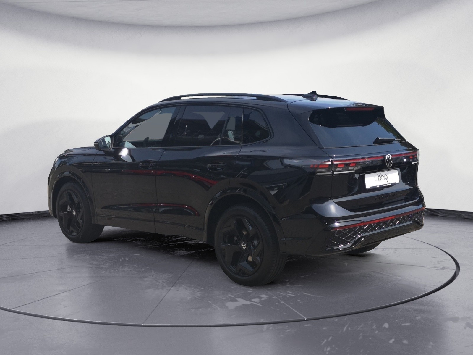 Volkswagen - Tiguan R-Line 2,0 l TDI SCR 7-Gang-Doppelkupplungsgetriebe DSG