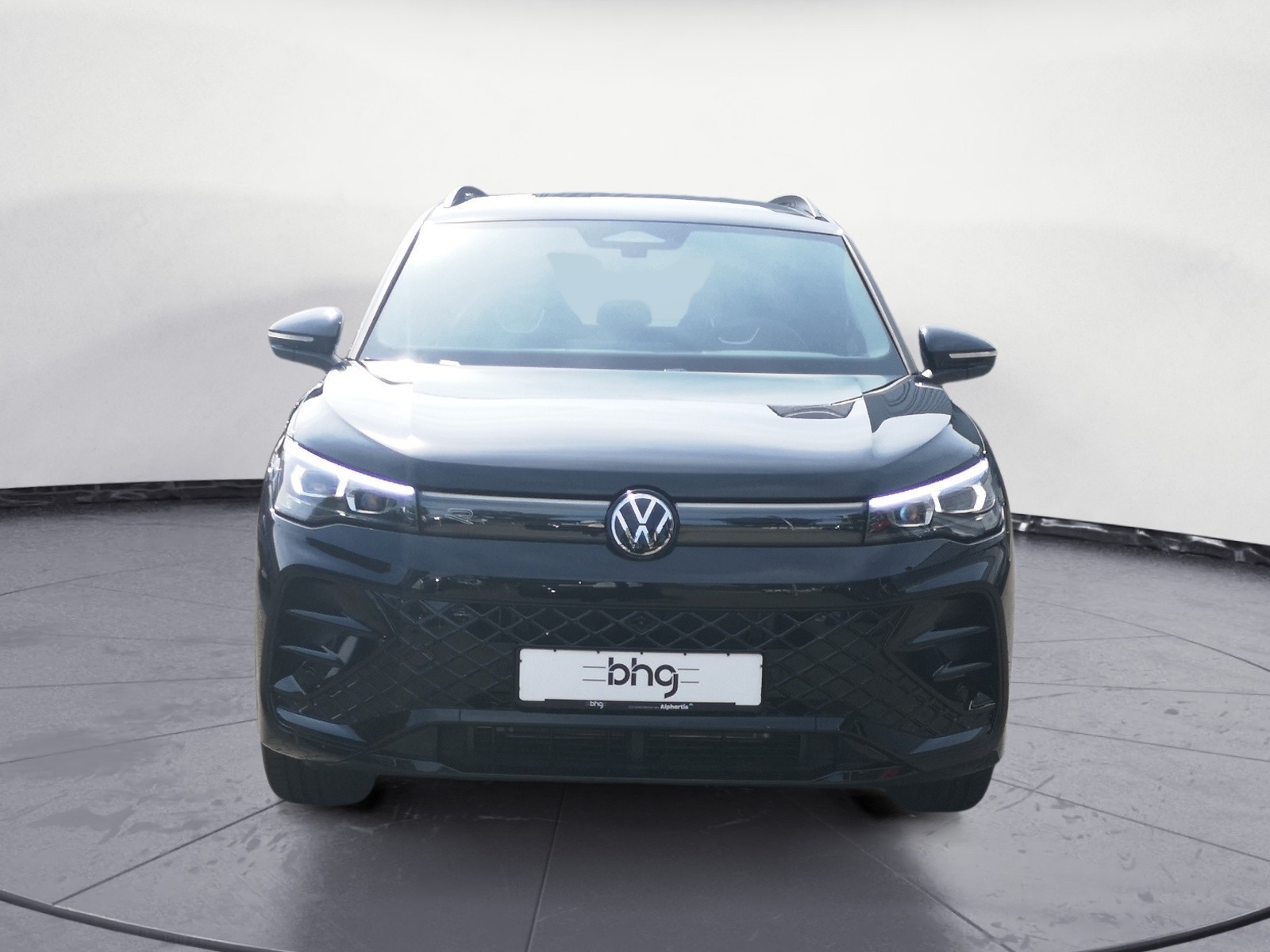 Volkswagen - Tiguan R-Line 2,0 l TDI SCR 7-Gang-Doppelkupplungsgetriebe DSG