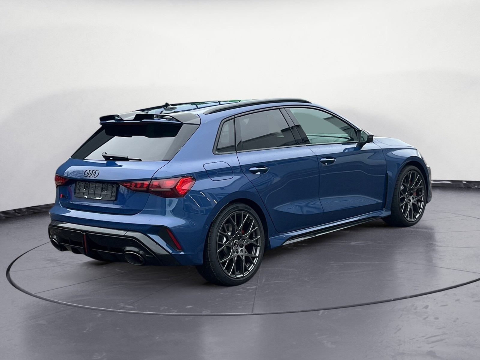 Audi - RS 3 Sportback 294(400) kW(PS) S tr onic