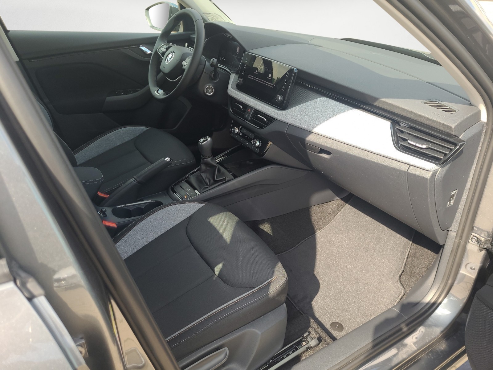 Skoda - Kamiq Drive 1,0 TSI  5-Gang mech.