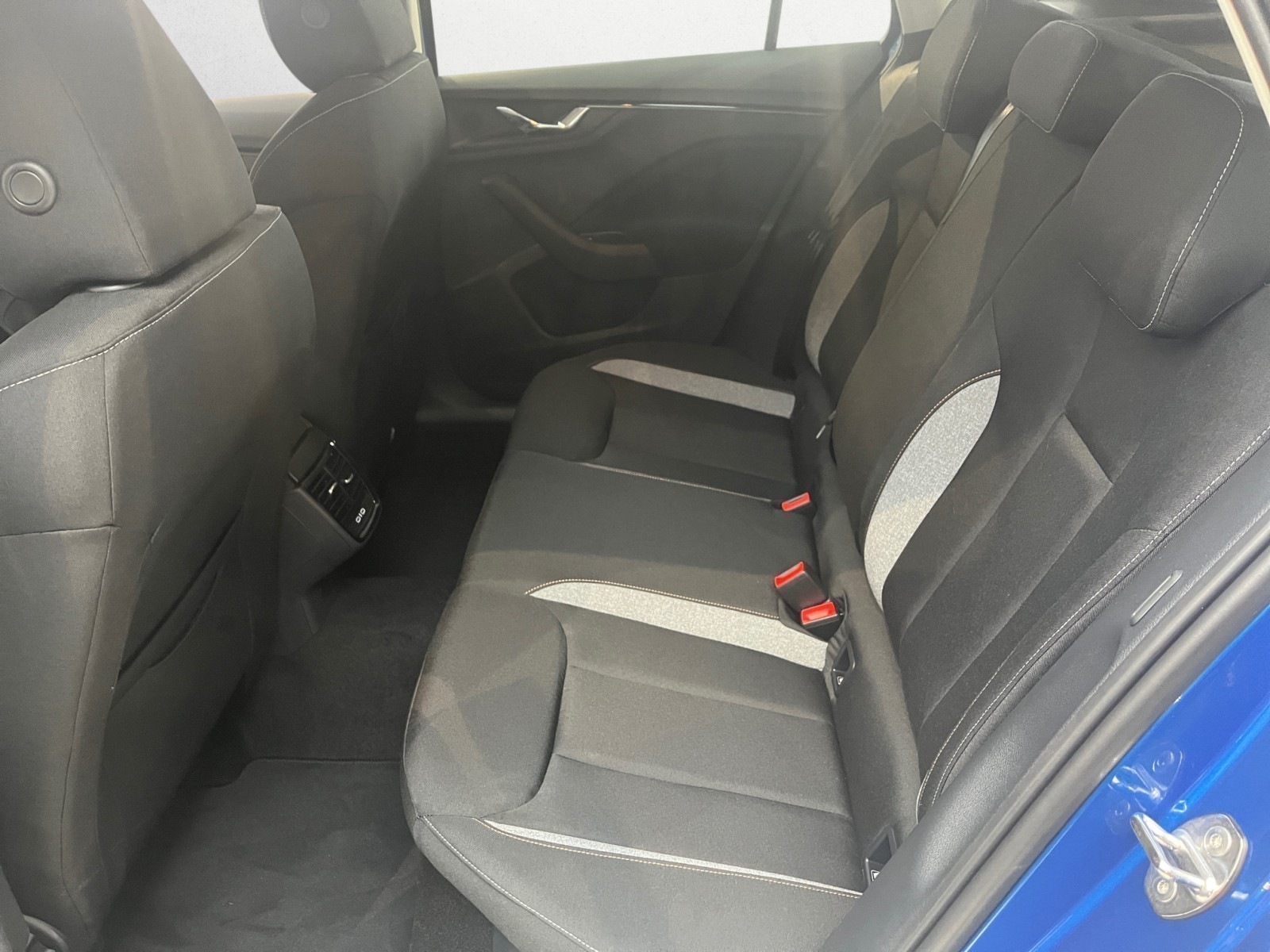 Skoda - Kamiq Drive 1,0 TSI 6-Gang mech.