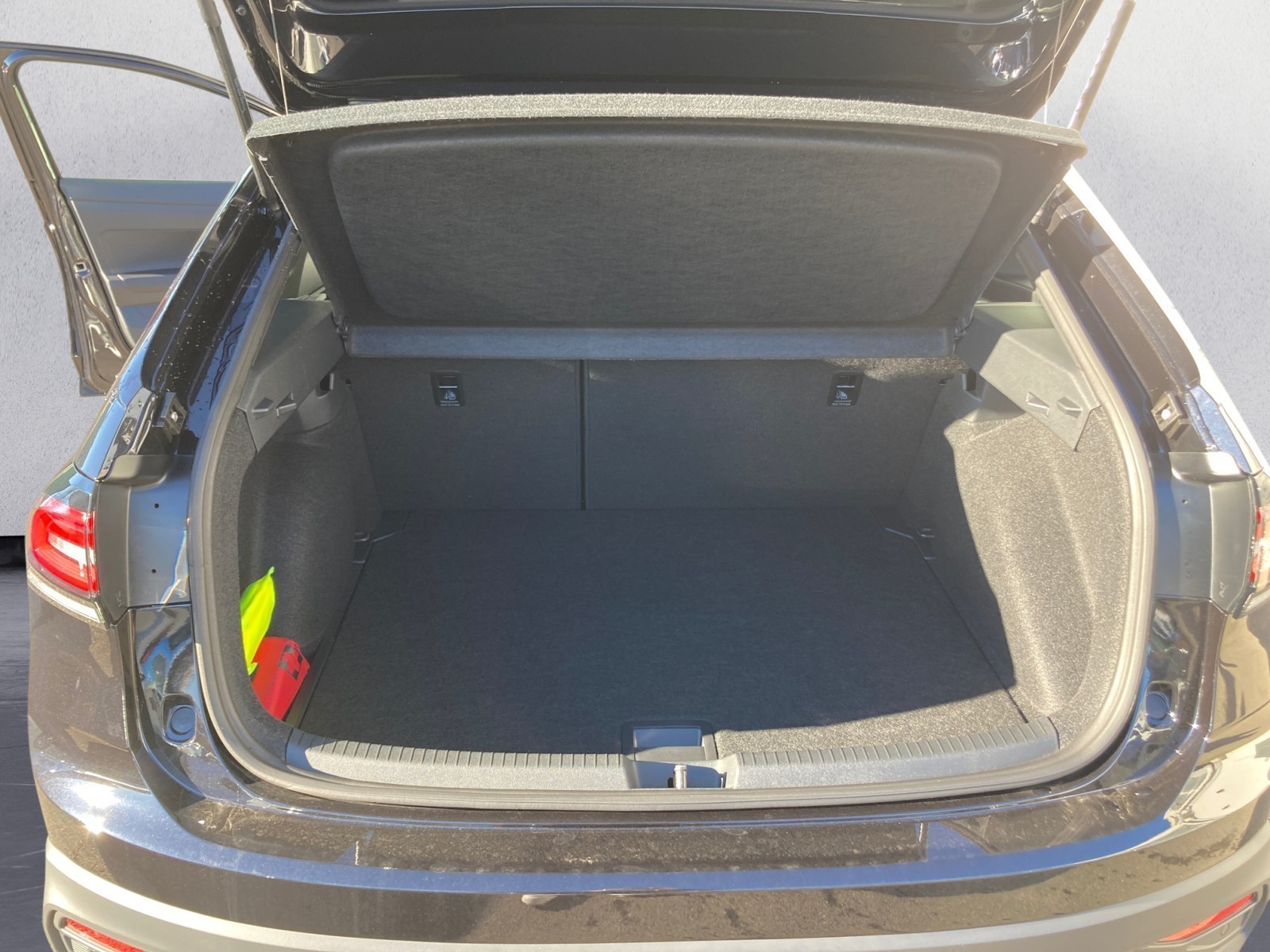 Volkswagen - Taigo Life 1,0 l TSI OPF   7-Gang-Doppelkupplungsgetriebe DSG