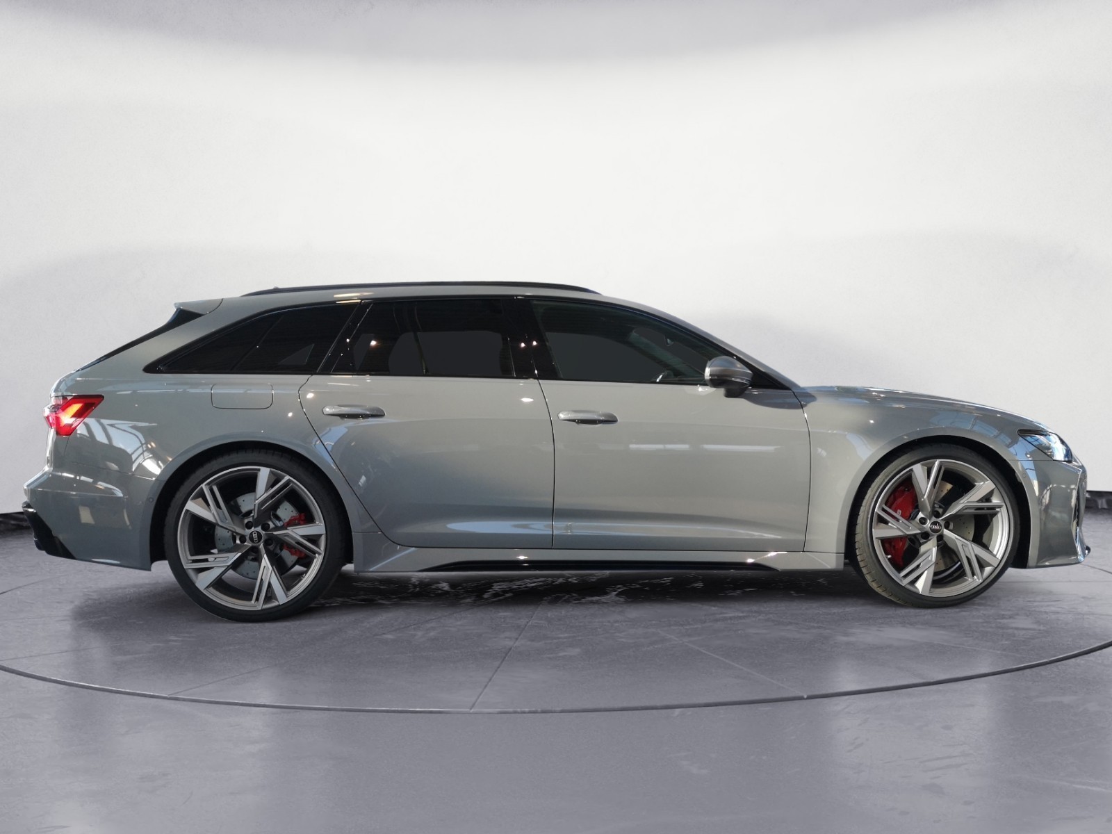 Audi - RS 6 Avant performance 463(630) kW( PS) tiptronic
