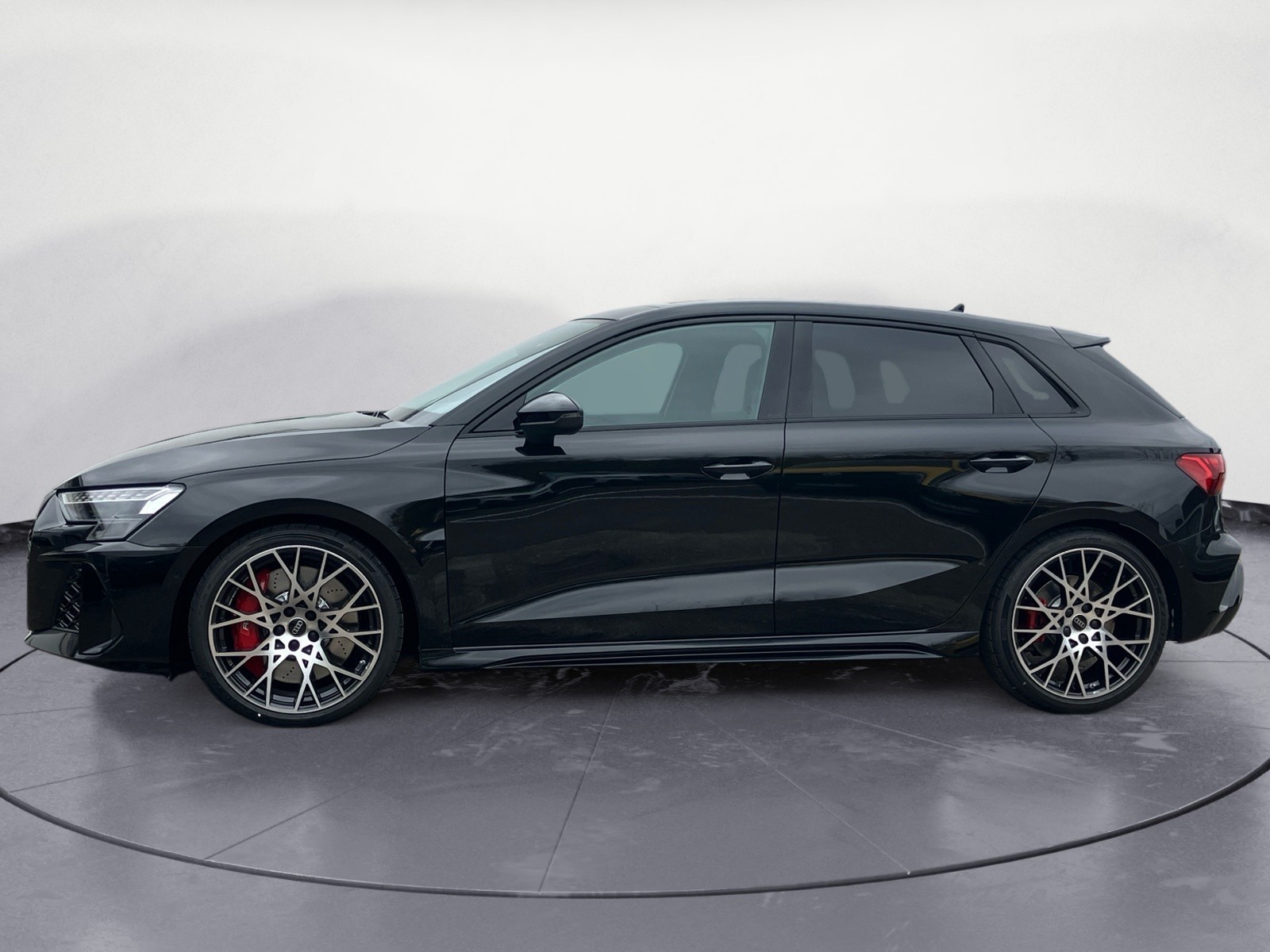 Audi - RS 3 Sportback 294(400) kW(PS) S tr onic