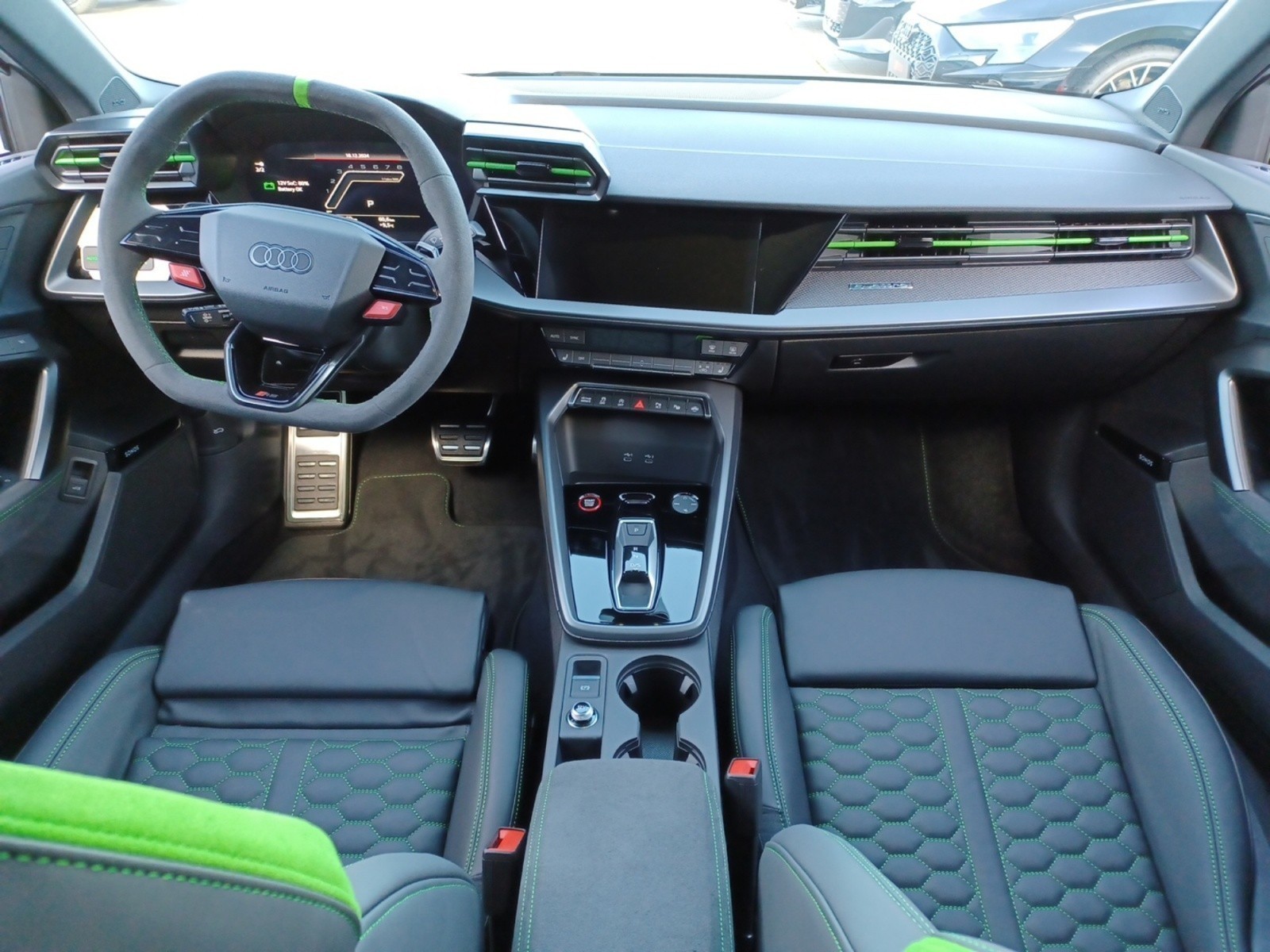 Audi - RS 3 Sportback 294(400) kW(PS) S tr onic
