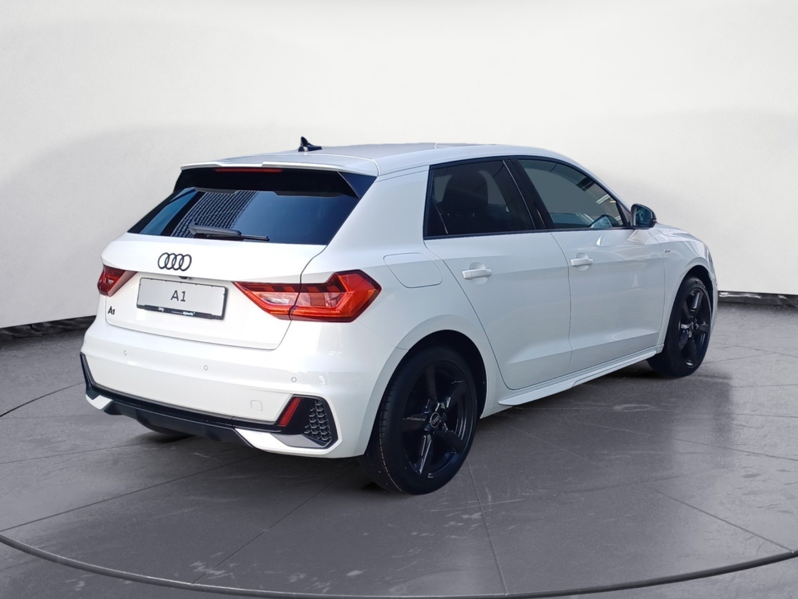 Audi - A1 Sportback S line 25 TFSI 70(95)