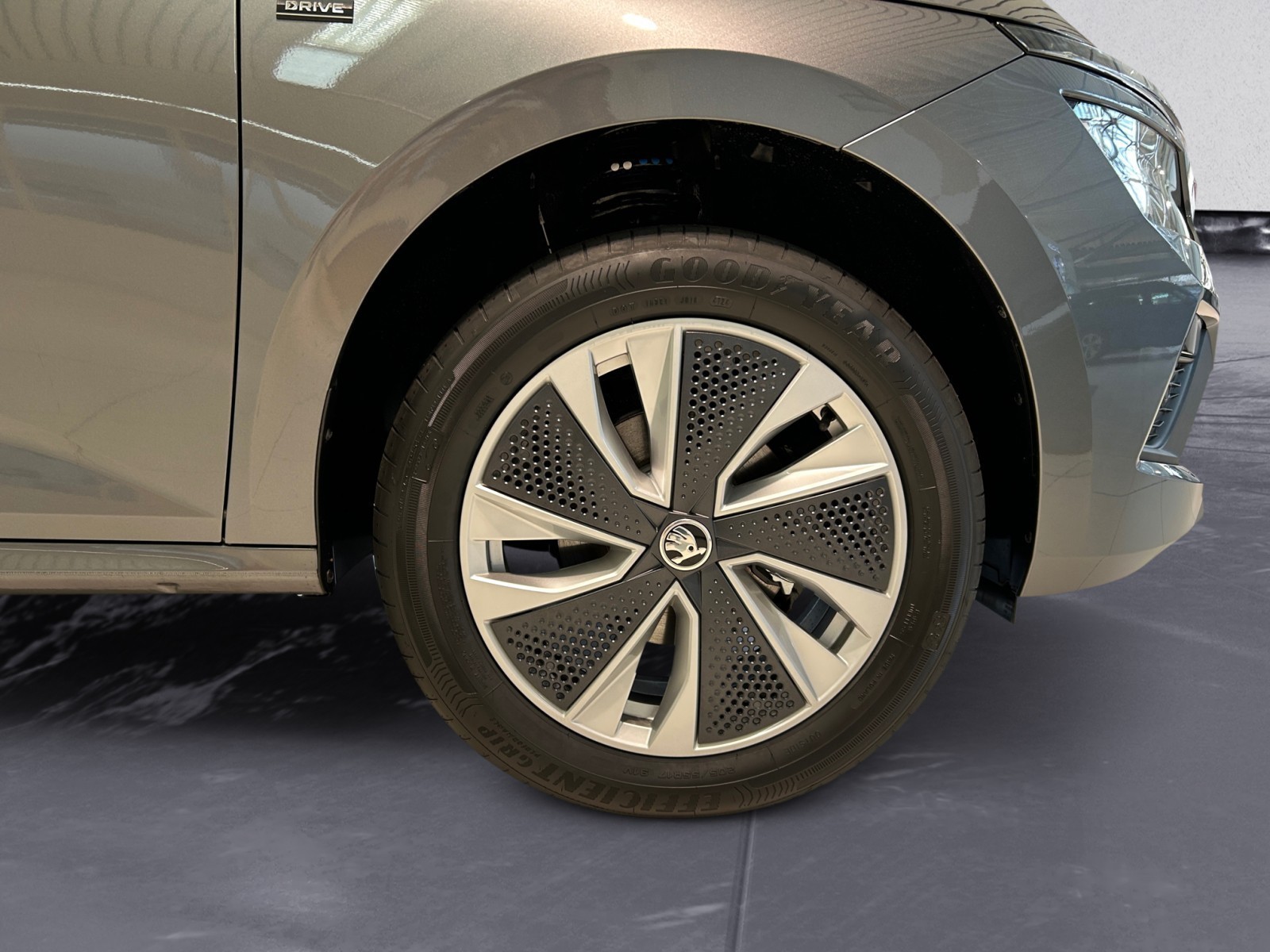 Skoda - Kamiq Drive 1,5 TSI 7-Gang-DSG