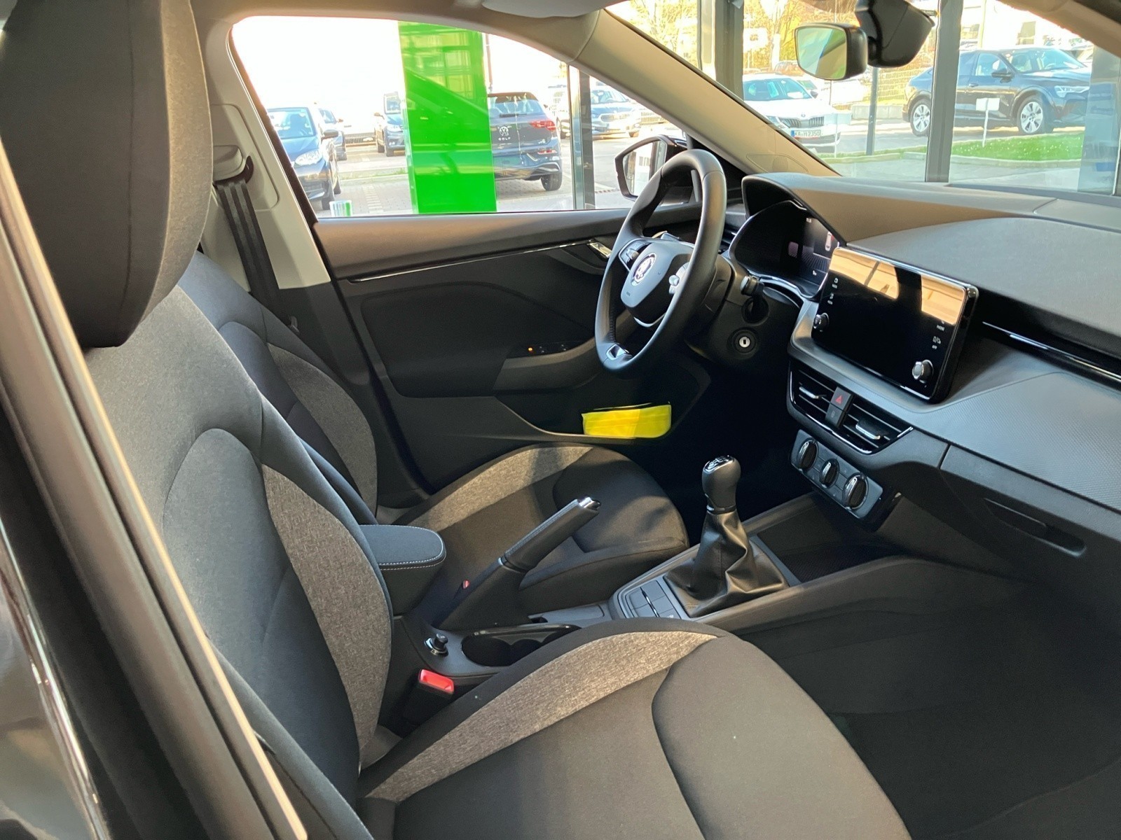 Skoda - Kamiq Essence 1,0 TSI  5-Gang-Schaltgetriebe