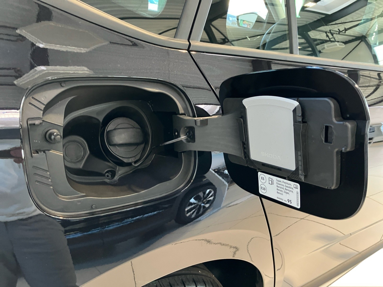 Skoda - Kamiq Essence 1,0 TSI  5-Gang-Schaltgetriebe