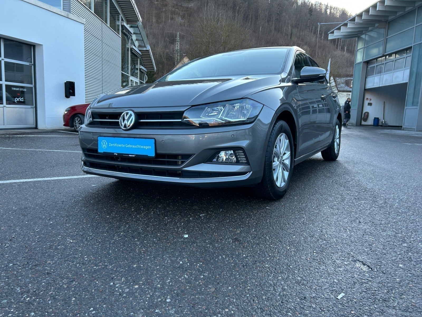 Volkswagen - Polo 1.0 TSI Highline