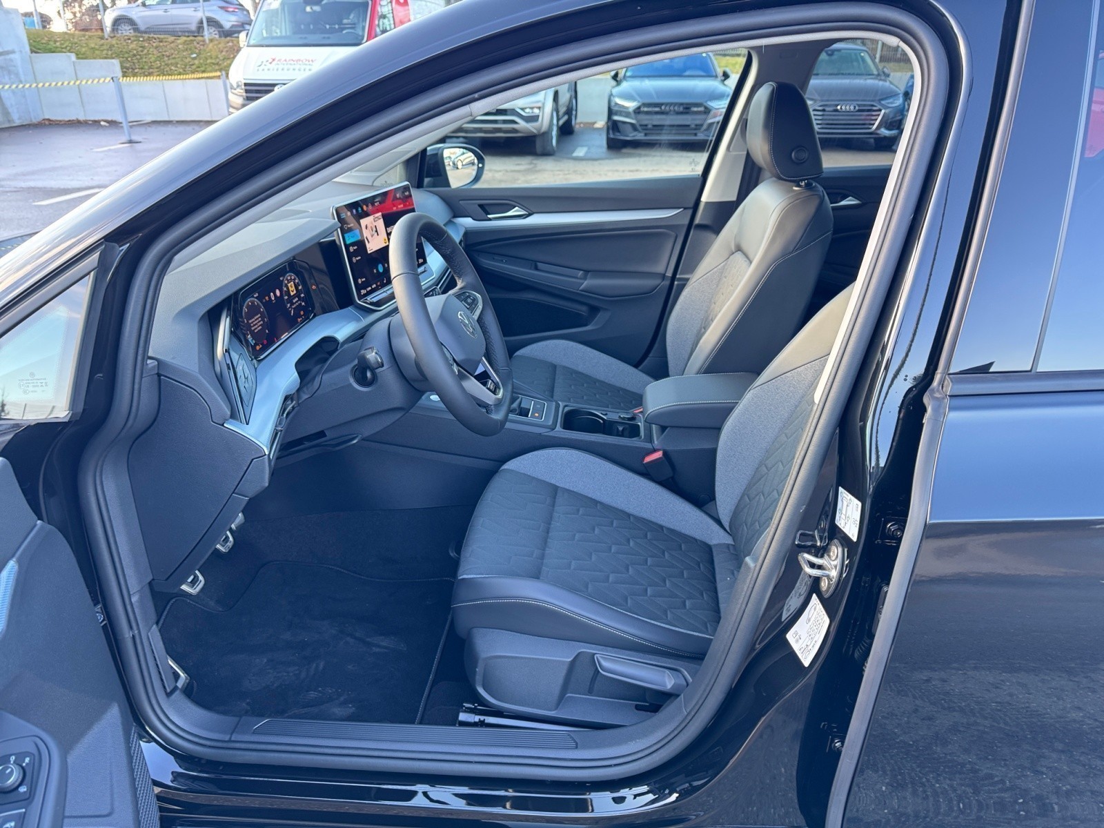 Volkswagen - Golf Life 1,5 l TSI OPF  6 -Gang