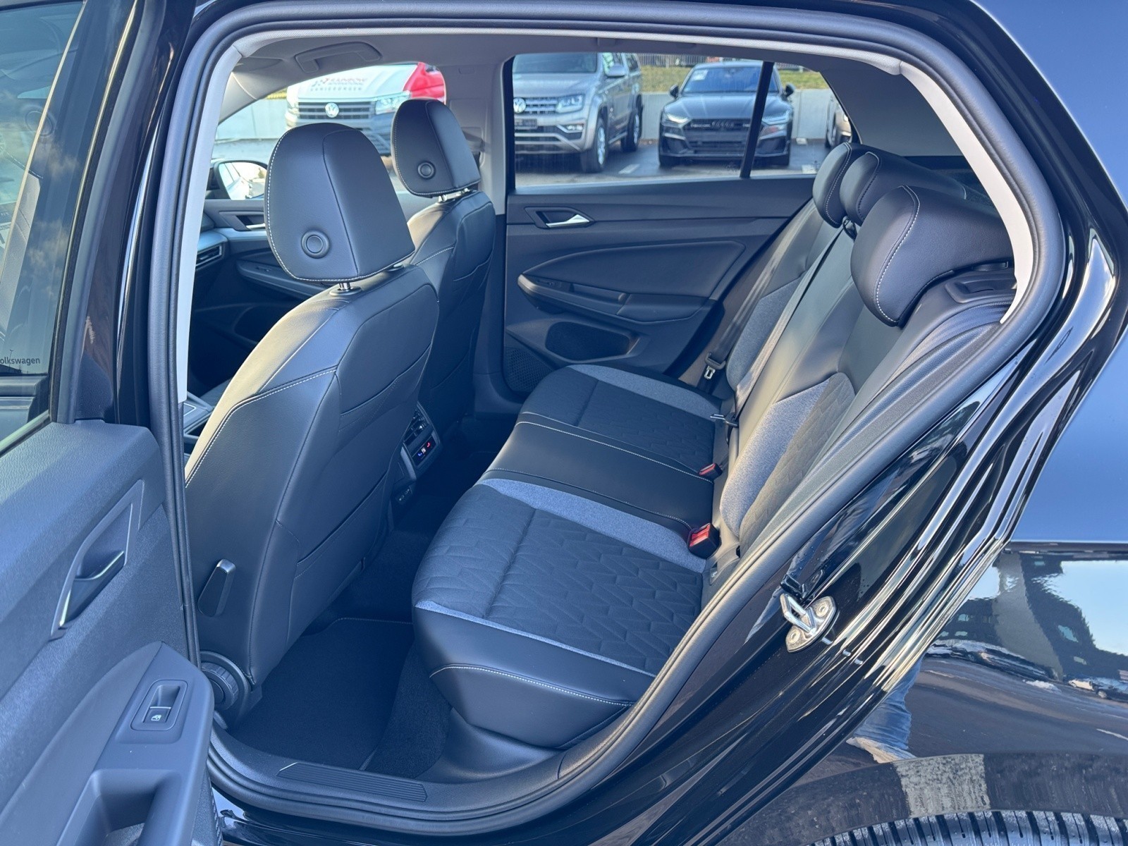 Volkswagen - Golf Life 1,5 l TSI OPF  6 -Gang