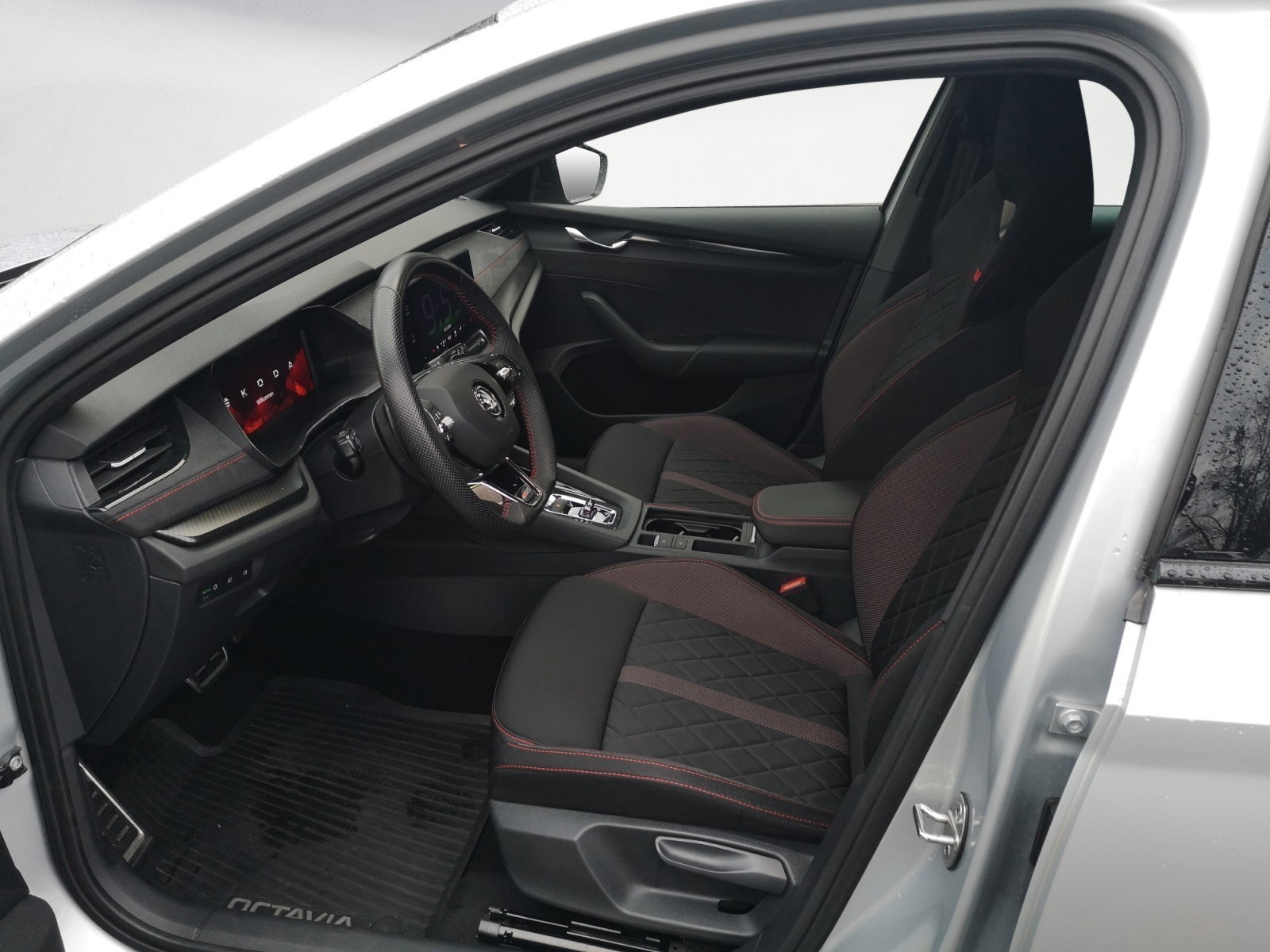 Skoda - Octavia Combi RS TDI DSG 4x4