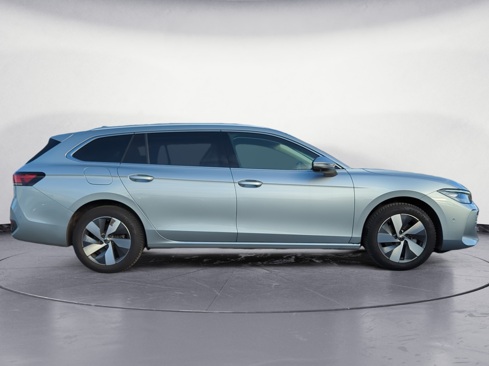 Volkswagen - Passat Variant 1.5 e-TSI OPF DSG Business