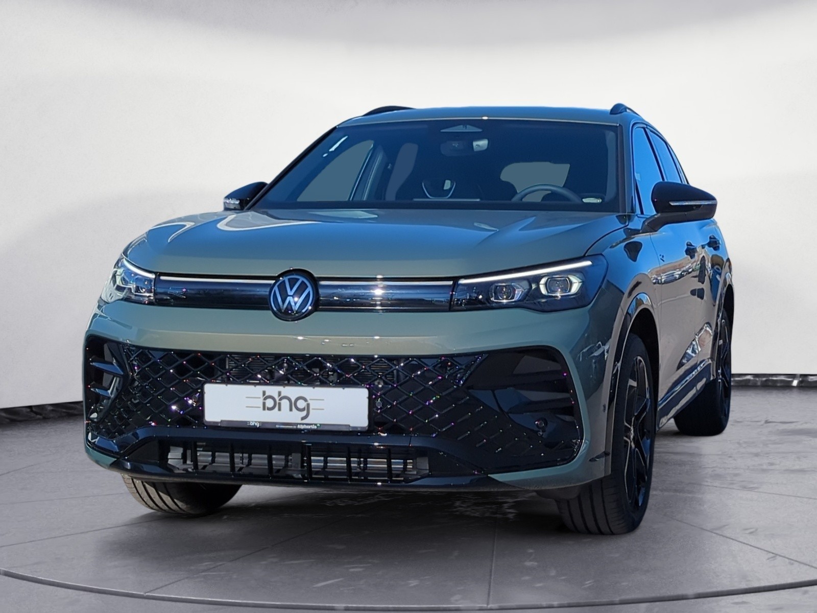 Volkswagen - Tiguan R-Line 2,0 l TDI SCR 4MOTION  7-Gang-Doppelkupplungsgetrie be DSG