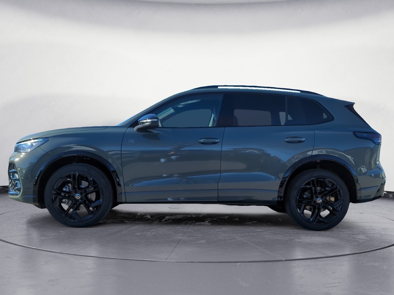 Volkswagen - Tiguan R-Line 2,0 l TDI SCR 4MOTION  7-Gang-Doppelkupplungsgetrie be DSG