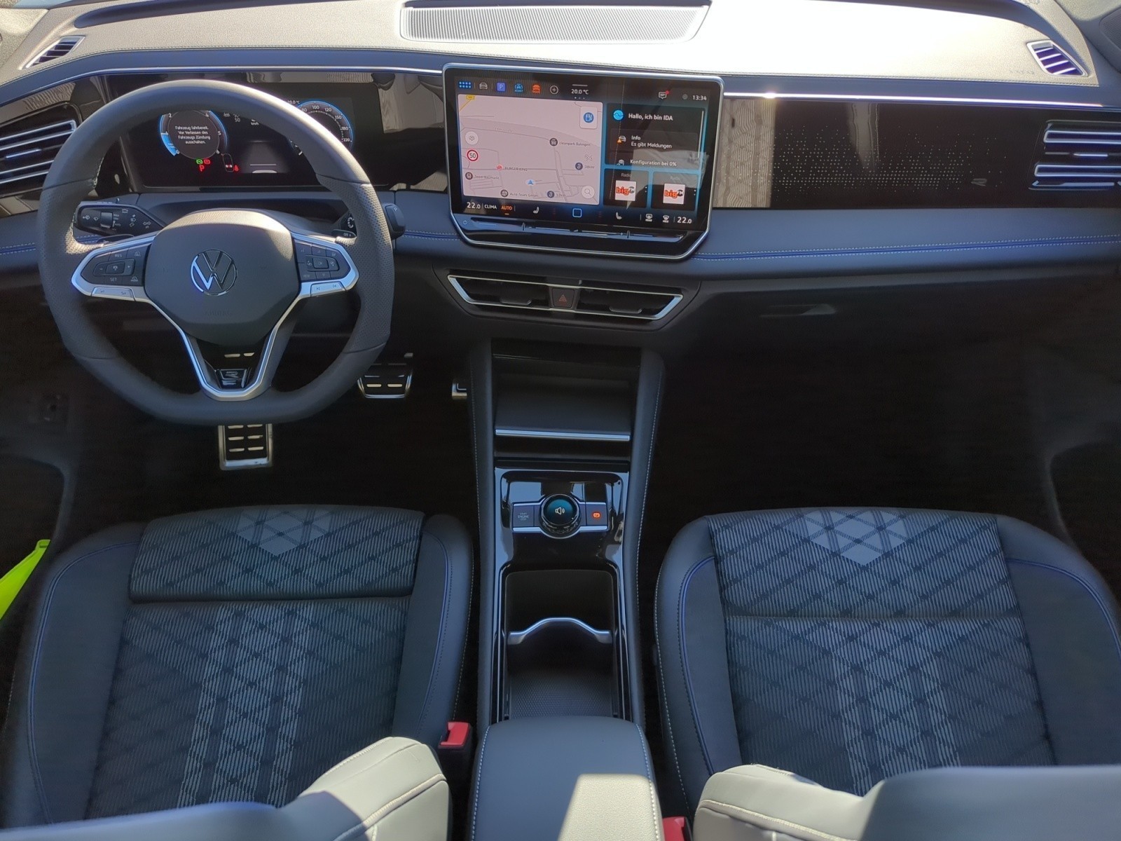 Volkswagen - Tiguan R-Line 2,0 l TDI SCR 4MOTION  7-Gang-Doppelkupplungsgetrie be DSG
