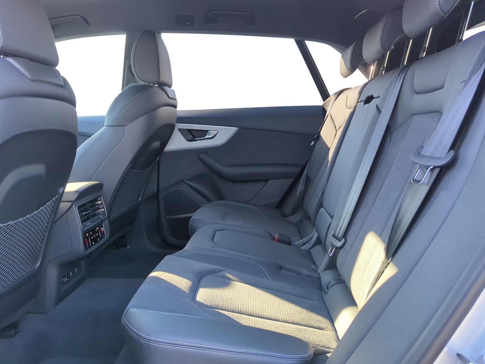 Audi - Q8 SUV 50 TDI quattro 210(286) kW(P S) tiptronic