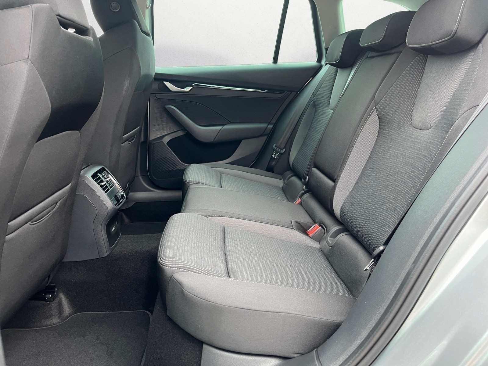 Skoda - Octavia Combi Selection 1,5 TSI mHEV 7-Gang-DSG