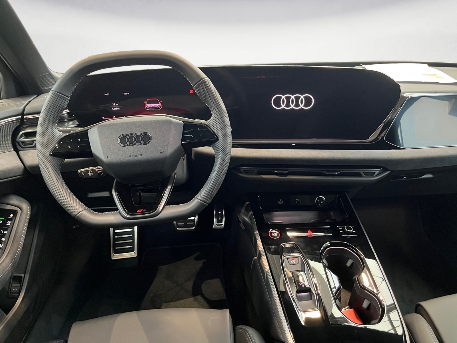 Audi - S5 Limousine TFSI  S tronic
