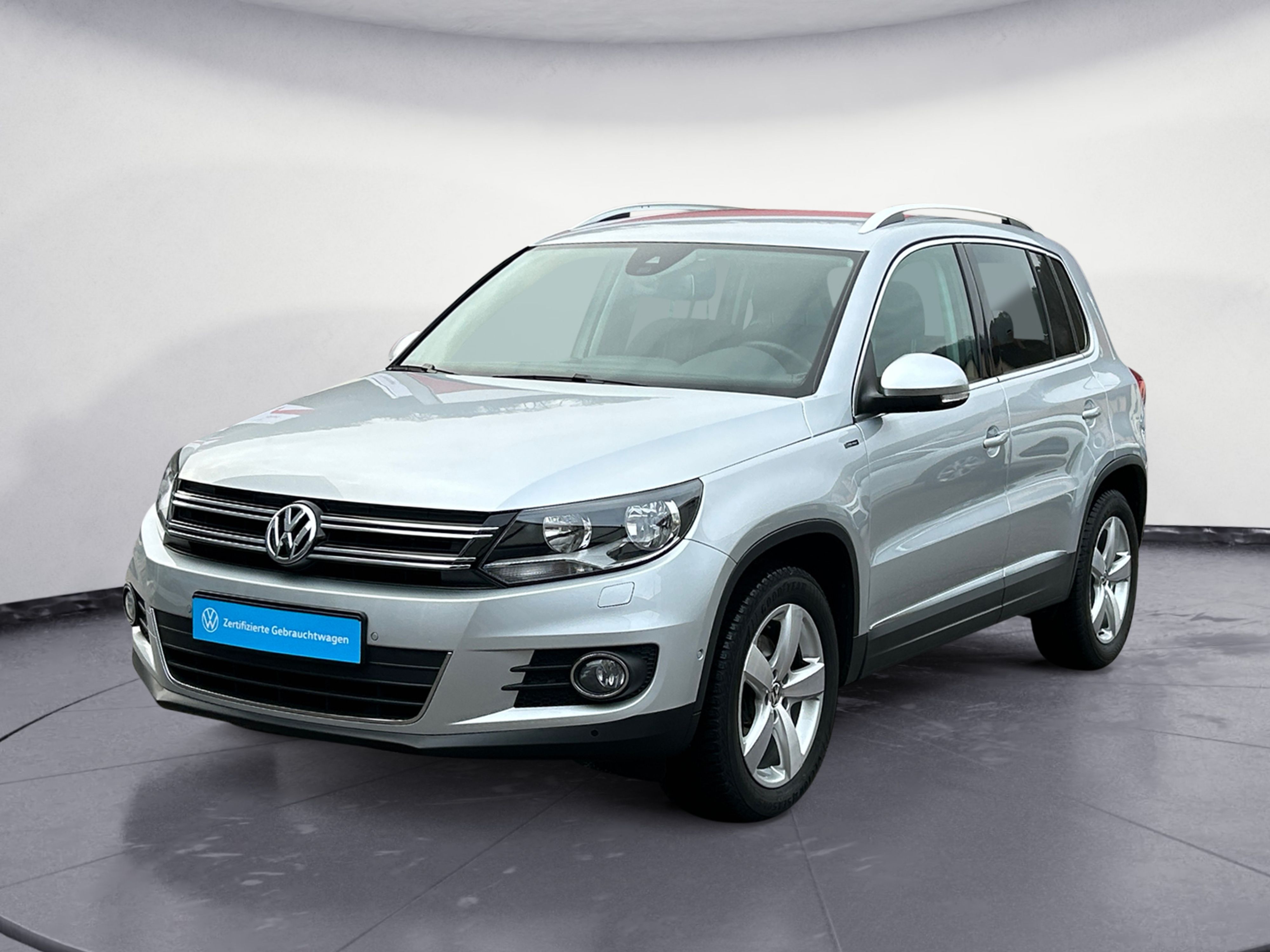 Volkswagen - Tiguan 1.4 TSI BlueMotion Technology Sport & Style
